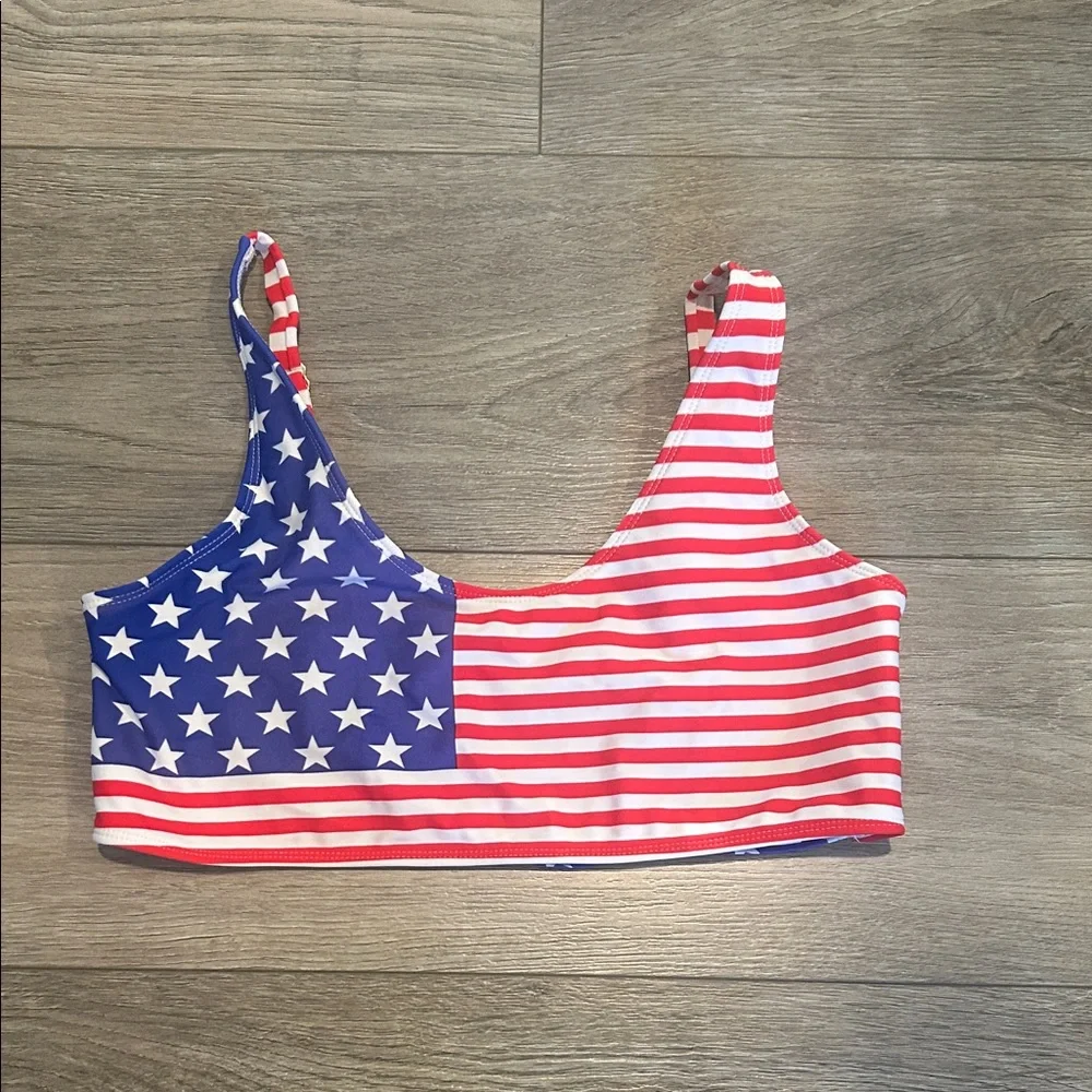 Xhilaration Red and Blue Crop Top - Picture 1 of 5